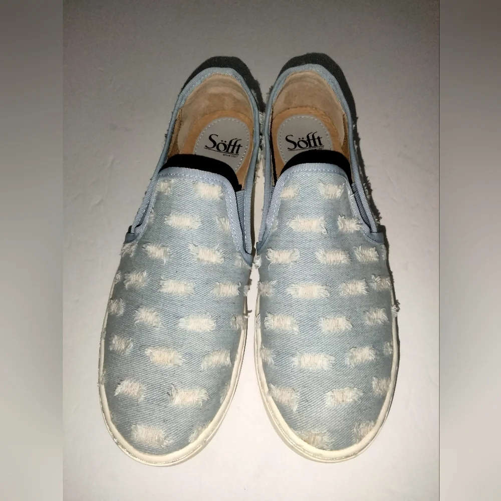 Sofft (Size 8.5) Blue Chambray Denim & Distressed Patches Slip-on Casual Sneaker